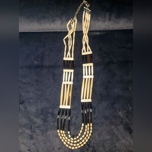 Chico's Elegant Black and Tan Beaded Necklace adjustable  18-22 inches